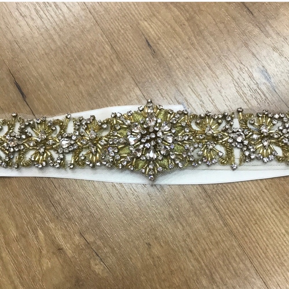 Untamed Petals Bridal Sash Ivory Ariana New!
